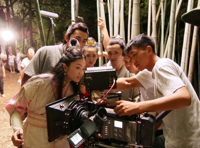 新派武侠动作电影《虎门镖局》定档爱奇艺,7月3日不见不散!